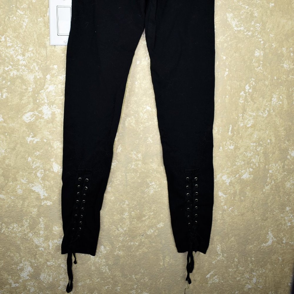 So Low Crop Leggings with Ankle Ties XS - Picture 5 of 8